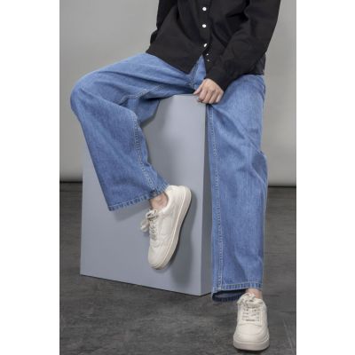 Women's Denim Baggy Fit Jeans - Light Blue